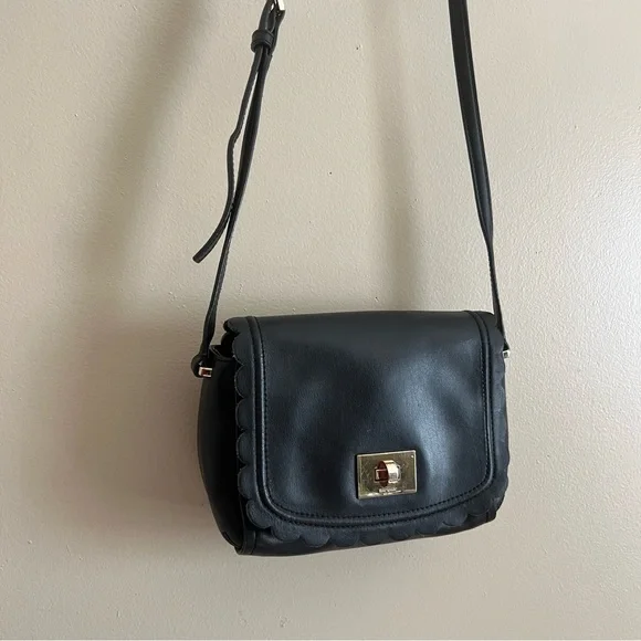 Kate Spade Black Scallop Leather Crossbody Bag - Picture 2 of 10